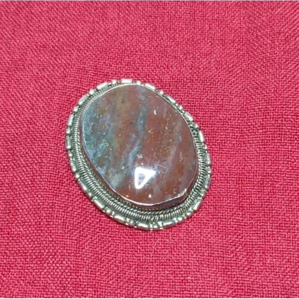 Vintage Eleganté Silver Tone And Red Jasper Dress‎ Clip
